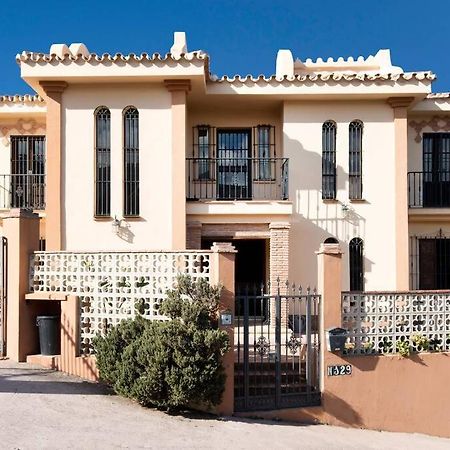 Preciosa Villa Con Gran Piscina Y Fabulosas Vistas อาเลาริน เดลา ตอร์เร ภายนอก รูปภาพ