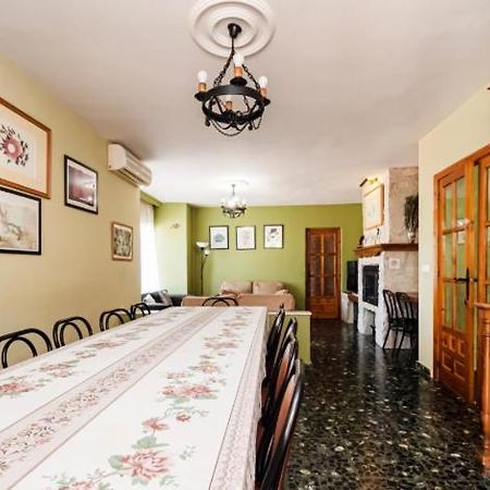 Preciosa Villa Con Gran Piscina Y Fabulosas Vistas อาเลาริน เดลา ตอร์เร ภายนอก รูปภาพ