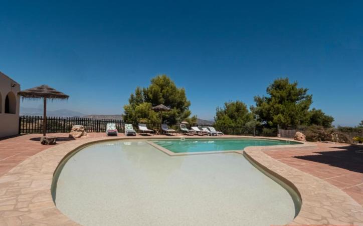 Preciosa Villa Con Gran Piscina Y Fabulosas Vistas อาเลาริน เดลา ตอร์เร ภายนอก รูปภาพ