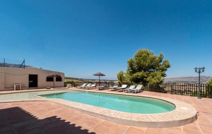 Preciosa Villa Con Gran Piscina Y Fabulosas Vistas อาเลาริน เดลา ตอร์เร ภายนอก รูปภาพ